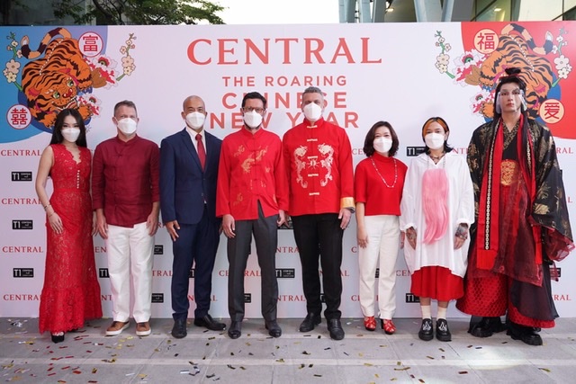 ครบรอบ 75 ปี “ห้างเซ็นทรัล” จัดใหญ่! เปิดงาน “Central The Roaring Chinese New Year 2022” @เซ็นทรัลเวิลด์ ส่งเสือคำรามพรสนั่น ชมสด! ผ่านไลฟ์สตรีมมิ่ง