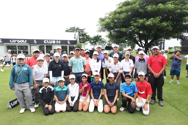 LIV Golf ร่วมสนับสนุนสมาคมพัฒนาประชากรและชุมชนเพื่อการกุศล ดาวดังของโลกนำโดย ลี เวสวู้ดส์ เปิดกอล์ฟคลินิกให้กับเยาวชนไทย 