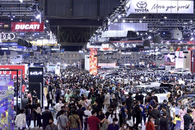 ครึ่งทาง “MOTOR EXPO 2022” ยอดจองรถแรงเกินคาด “มหกรรมยานยนต์ ครั้งที่ 39” สุดคึกคัก ขายรถกระฉูด ผู้ชมล้นทุกช่องทาง 
