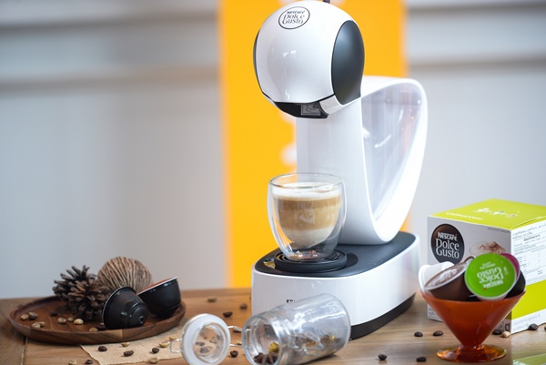สัมผัสกาแฟสดคั่วบดคุณภาพกับเครื่องชงกาแฟแคปซูล “เนสกาแฟ ดอลเช่ กุสโต้”
