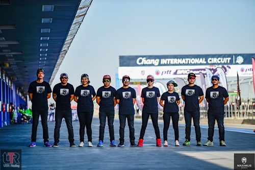 แบรนด์ MAXIMUS สนับสนุน ทีมนักแข่ง UTR-DR.BIKE RACING TEAM  ในการแข่งขัน PTT BRIC SUPERBIKE CHAMPIONSHIP 2018