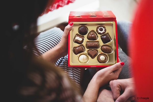 7 ประโยชน์จากช็อคโกแลต ของขวัญที่ดีต่อใจผู้ให้ ดีต่อสุขภาพภายในผู้รับ