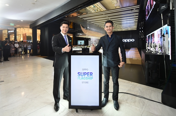 เปิดอย่างยิ่งใหญ่กับ OPPO Super Flagship Store แห่งแรกในไทย ที่เอ็มควอเทียร์