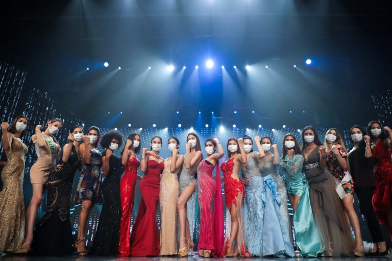 21 สาวเวที Miss International Queen 2020 สวมใส่หน้ากากอนามัยระหว่างการซ้อมใหญ่จัดเต็ม!