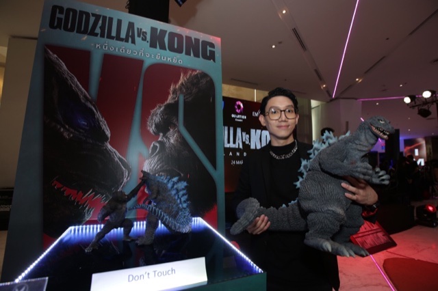 สิ้นสุดการรอคอย “Godzilla vs. Kong” เข้าฉาย 25 มีนาคมนี้ เหล่าคนดังตบเท้าร่วมสัมผัสความยิ่งใหญ่ในงานThailandGala PremiereGodzilla vs. Kong” รอบแรกในไทย